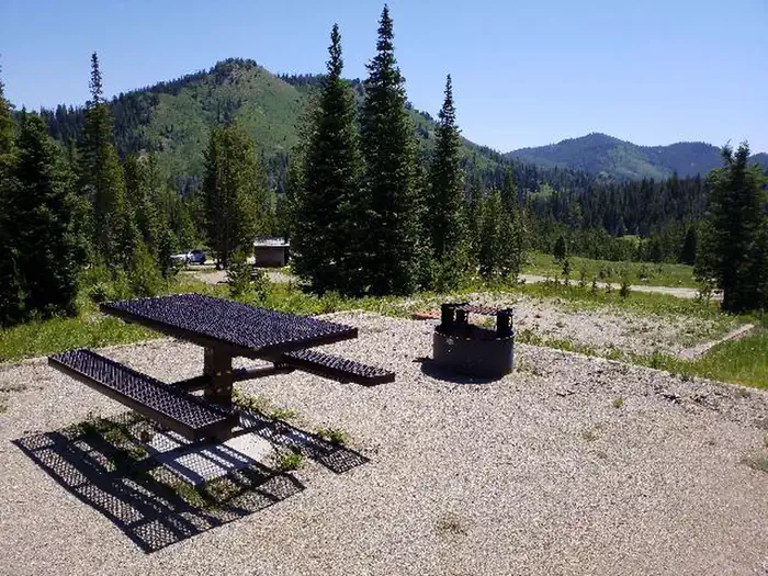 Hahns Peak Lake Campground - Medicine-Bow Routt NF (CO) — Hahns Peak Lake Campground, Site 19