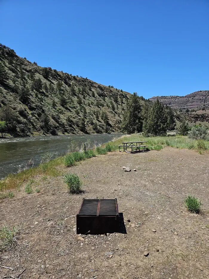 John Day River Basin Developed Campgrounds — This photo depicts a typical campsite at Big Bend Campground.