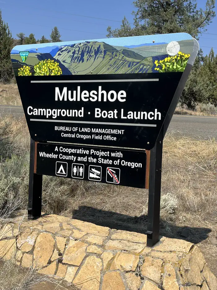 John Day River Basin Developed Campgrounds — This photo shows the site id sign for Muleshoe Campground and Boat Launch.