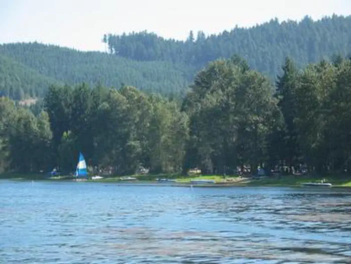 PINE MEADOWS CAMPGROUND — Cottage Grove Lake