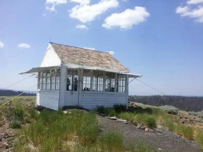 Bald Butte Lookout (Fremont-Winema National Forest, OR) — Bald Butte Lookout Exterior 3
