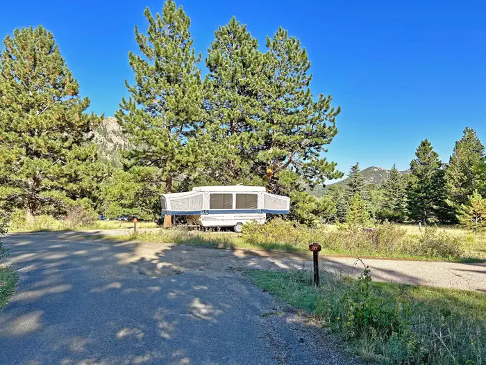 Rocky Mountain National Park Aspenglen Campground — Summer in Aspenglen Campground