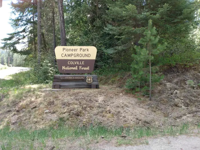 PIONEER PARK — Pioneer Park Entrance