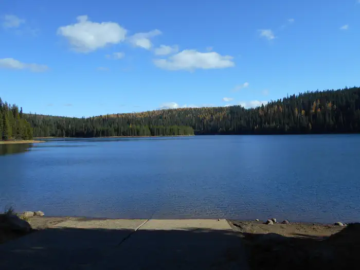 Jubilee Lake Campground (OR) — Jubilee Lake Boat Launch close up