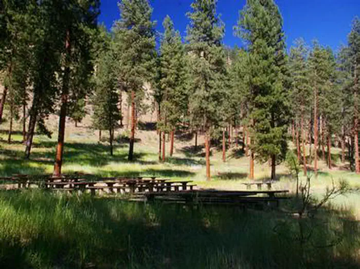 HOT SPRINGS β HOT SPRINGS-group campground