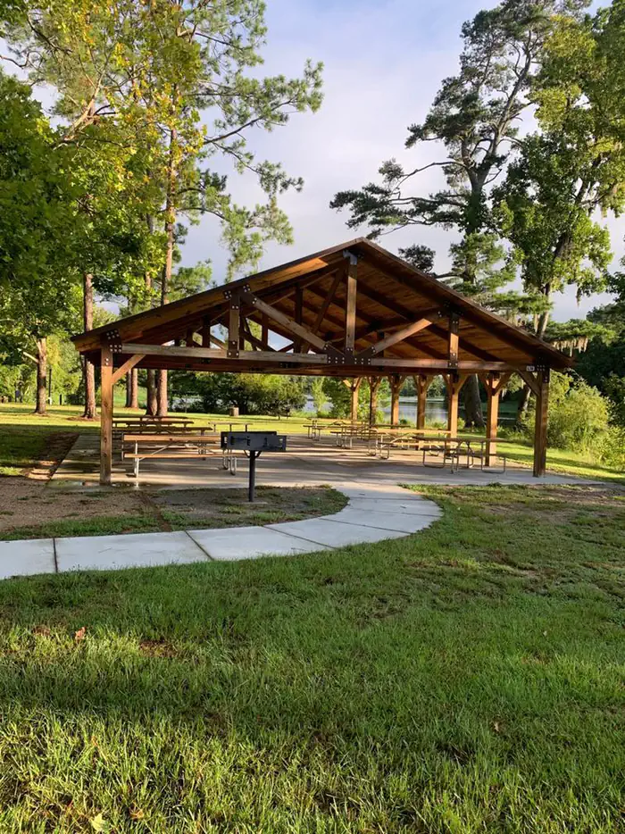 Faceville Landing — Faceville Shelter side view