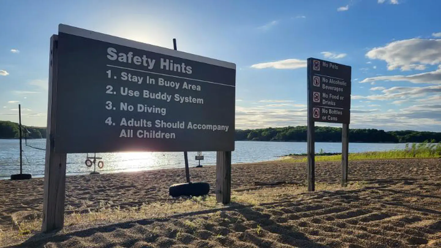 LITHIA SPRINGS — Beach rules & safety information