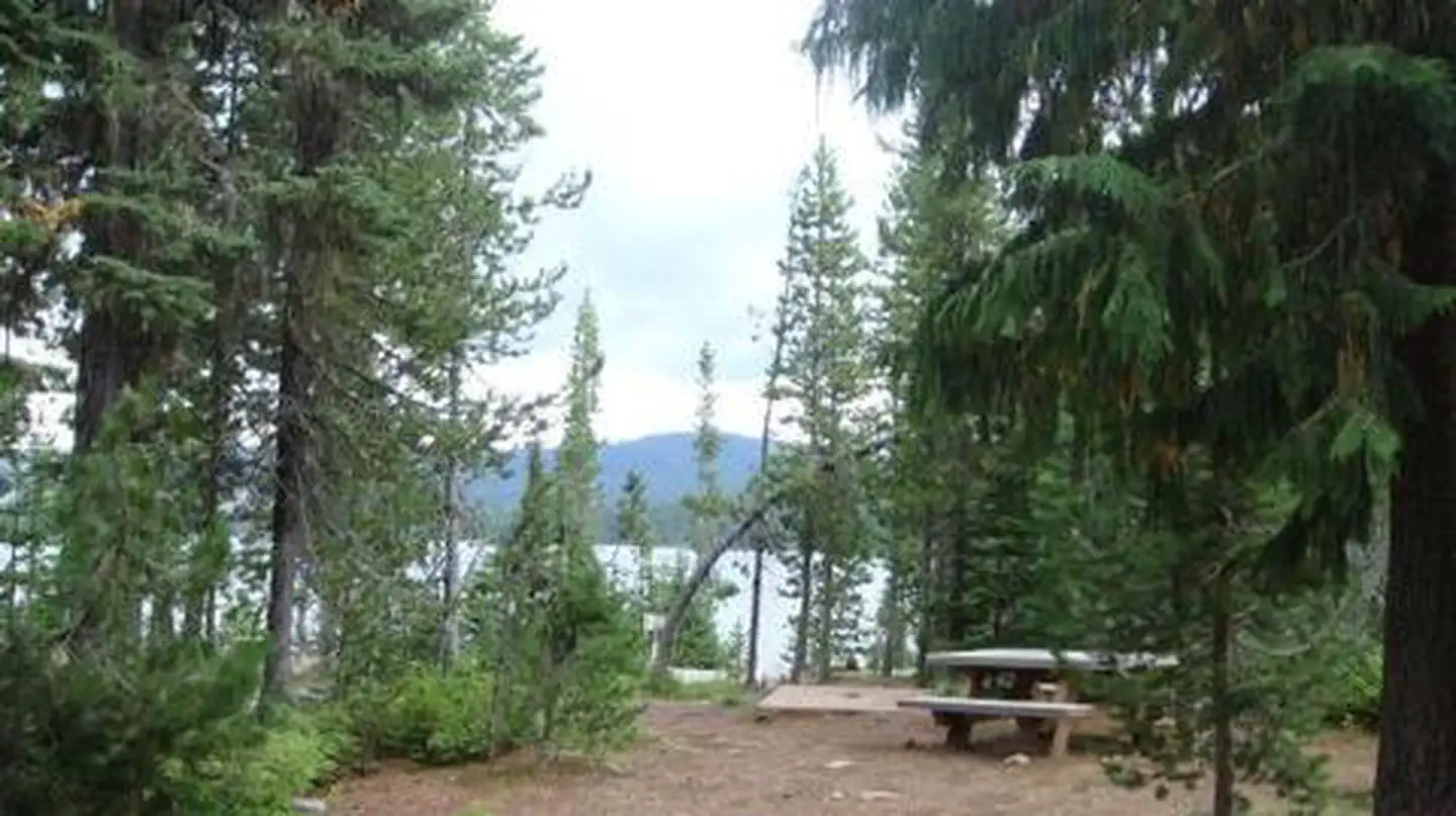 OLALLIE LAKE GUARD STATION CABIN — OLALLIE LAKE GUARD STATION CABIN