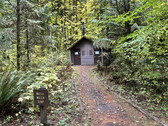 Trout Creek Campground - Willamette (OR) — Restroom