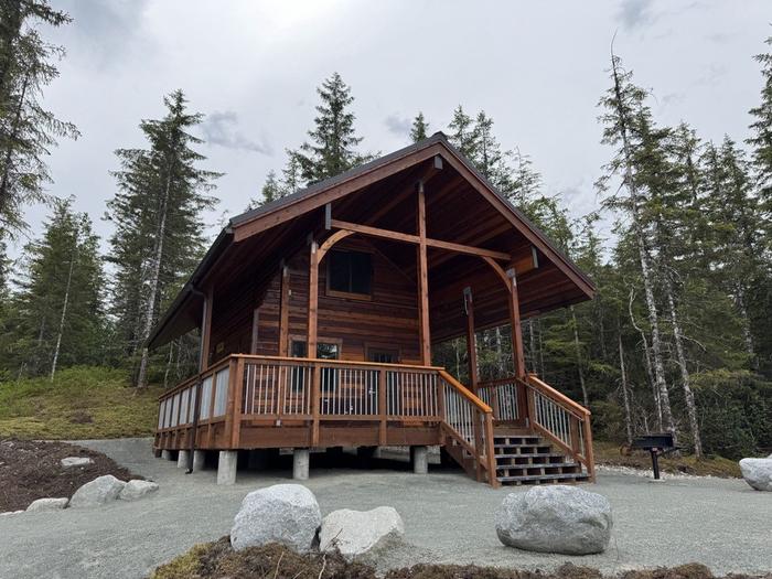 Sítʼ Yá Hítʼ — Sit Ya Hit cabin