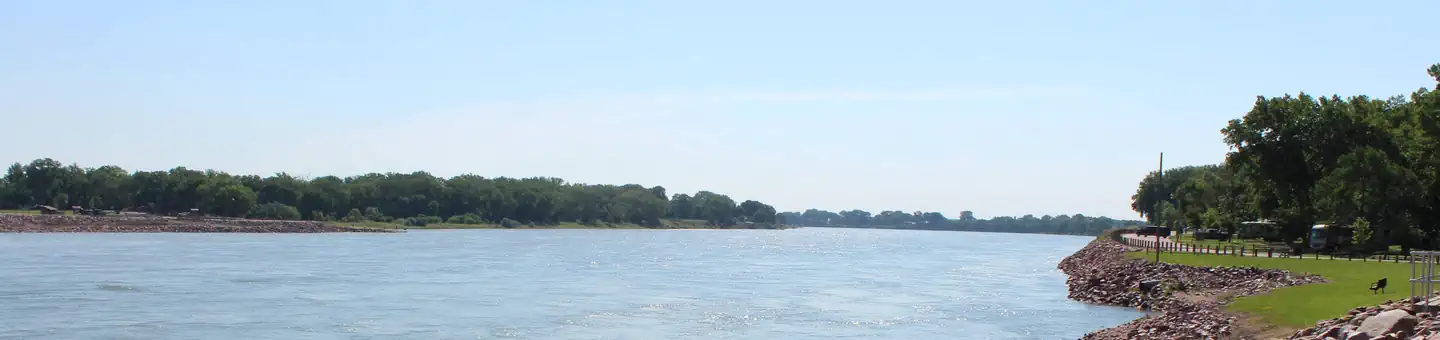 COE Lewis and Clark Lake Nebraska Tailwaters Campground