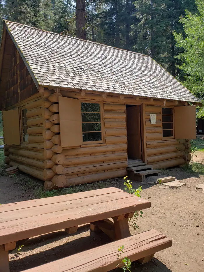 Aspen Cabin (Fremont-Winema National Forest, OR) — Aspen Cabin Exterior 1