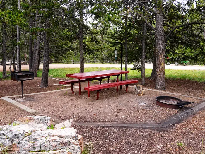 PORCUPINE CAMPGROUND (WY) — Campground in wooded area