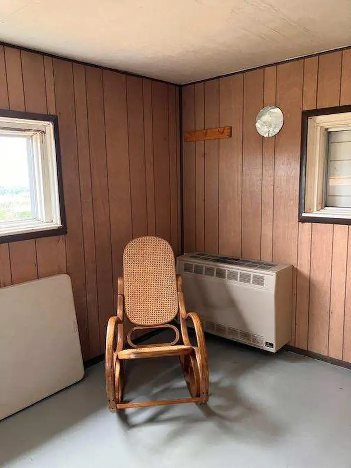 CLEARWATER LOOKOUT CABIN — Another view inside bedroom