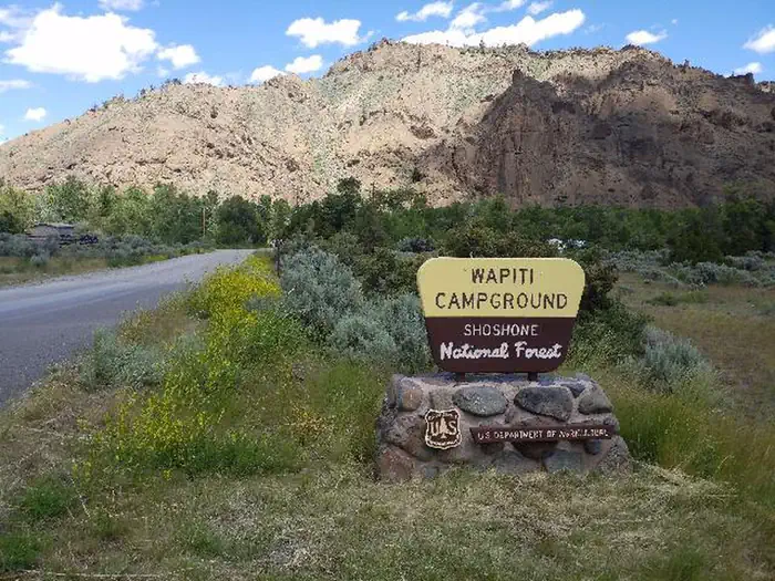 Wapiti Campground — Wapiti Entrance Sign