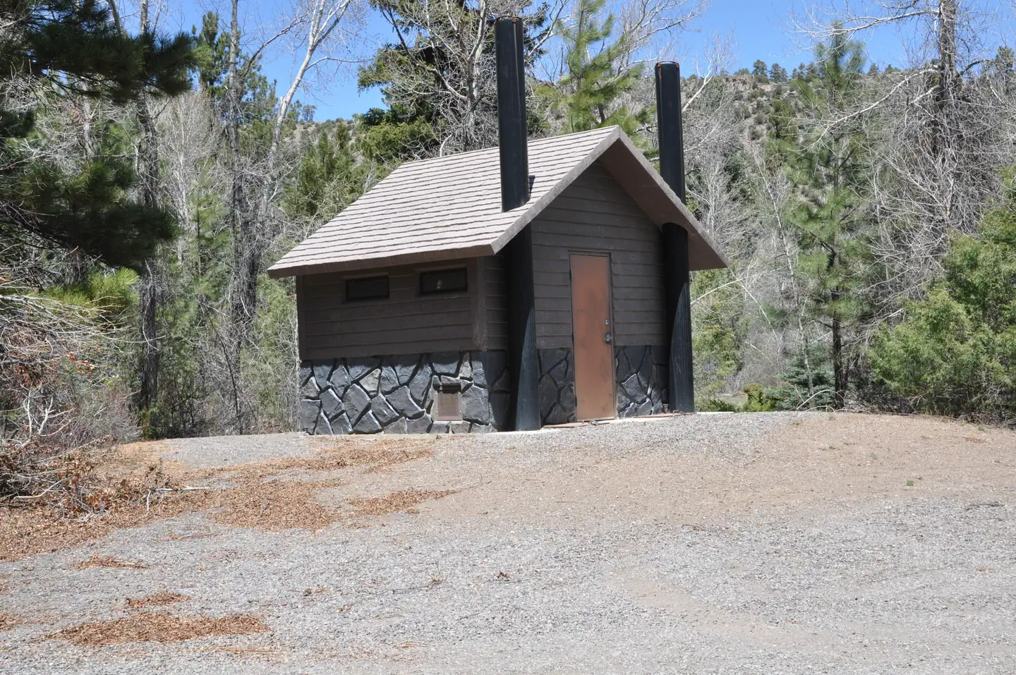 Mogote — Mogote Restroom