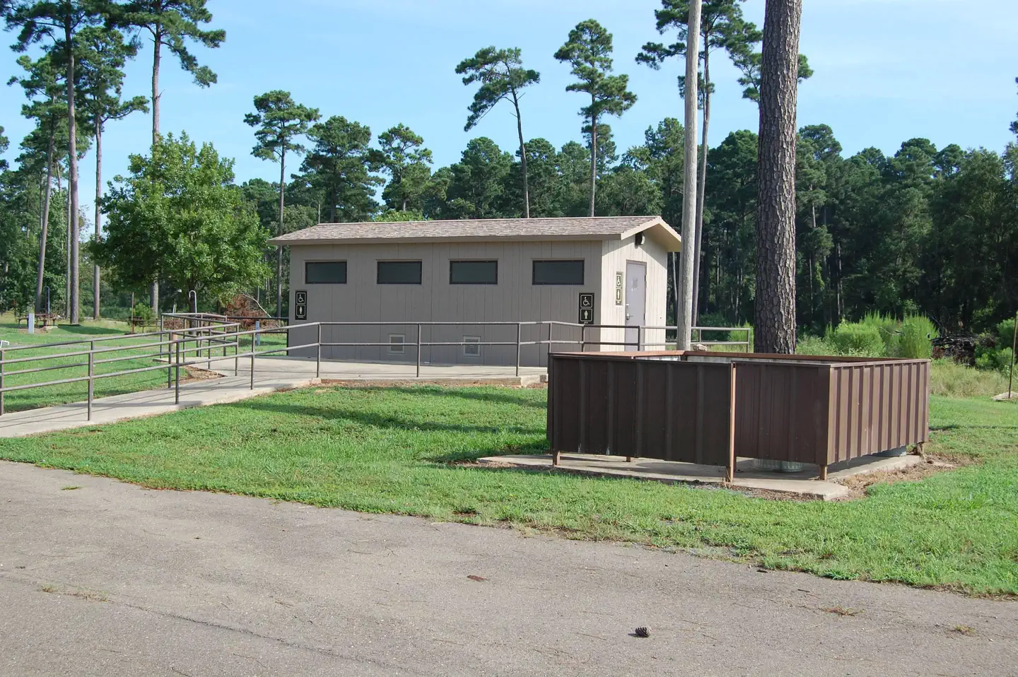 Paraloma Park — Paraloma Facilities