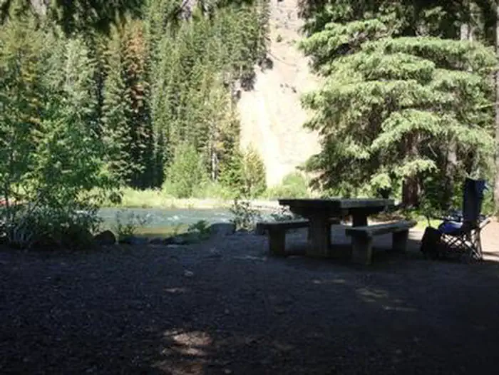 Hells Crossing Campground