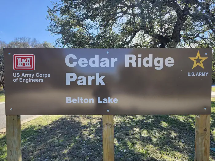 Cedar Ridge (tx) — Screen shelter next to a lake