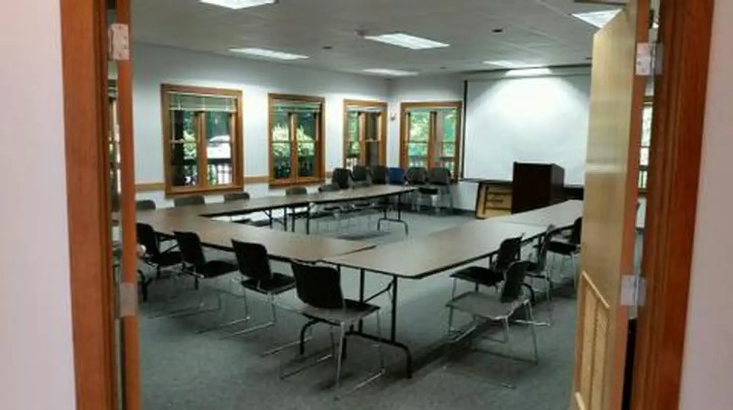 W. Kerr Scott Visitor Assistance Center Conference Room β W. Kerr Scott Visitor Assistance Center Conference Room