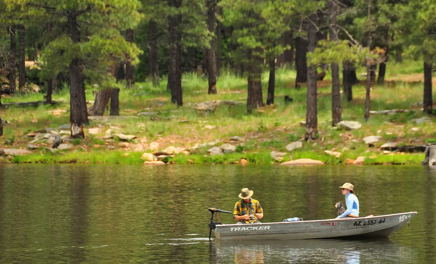 Spillway (az) — Fishermen in boat on Woods Canyon Lake