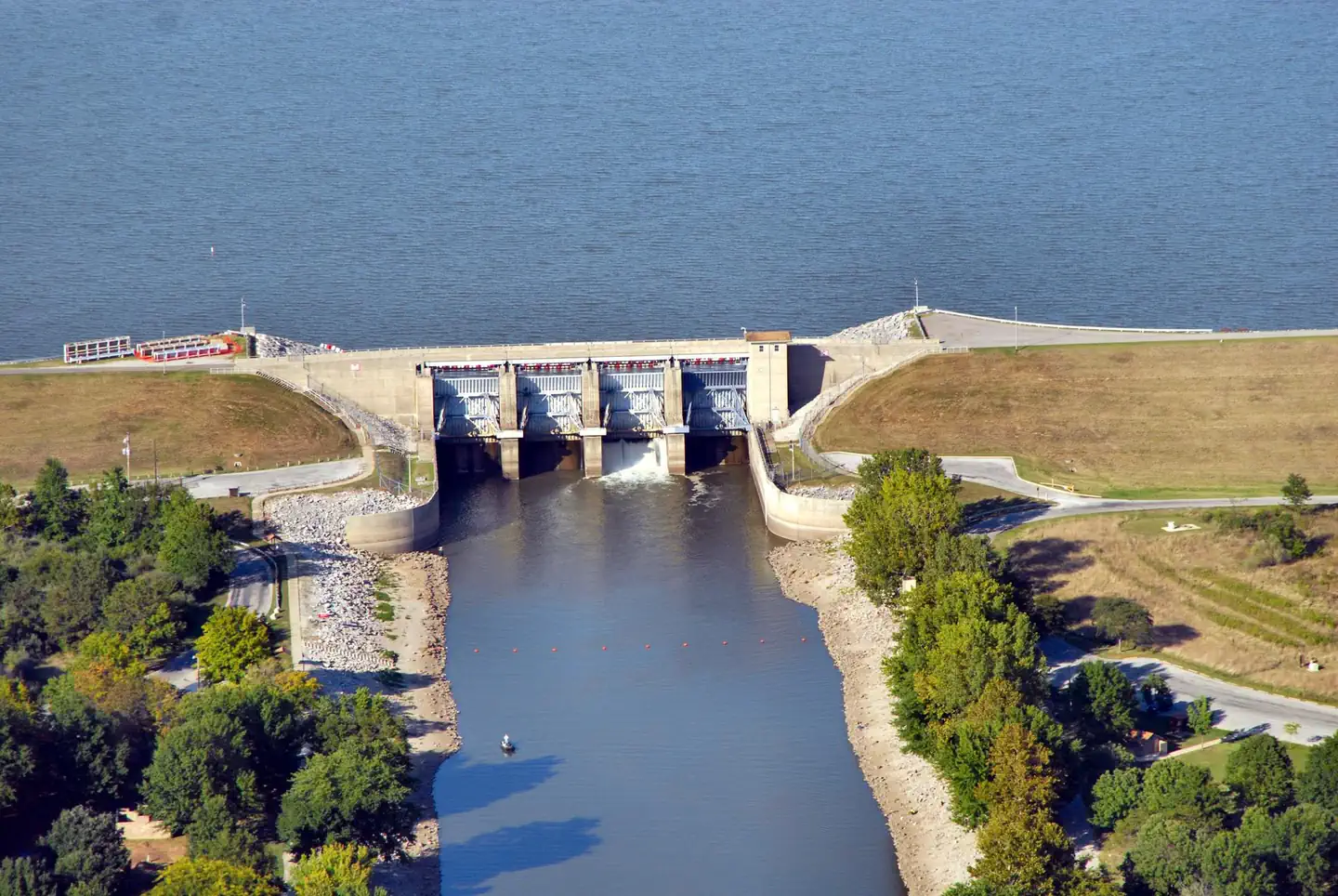 Boulder Campground — Carlyle Lake Dam