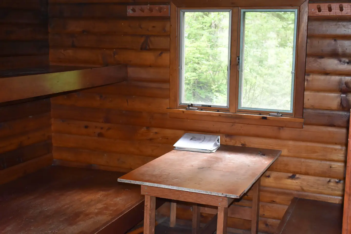 Manzanita Lake Cabin β Bunk area