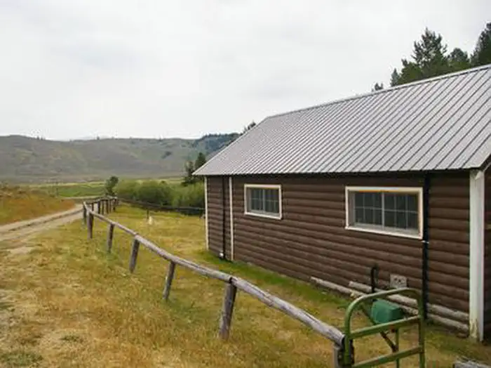 Hoback Guard Station β HOBACK GUARD STATION