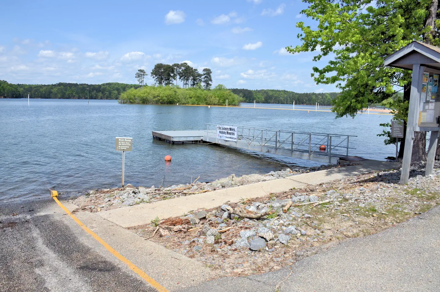 Victoria Campground — Victoria Day Use Boat Ramp Dock (1)