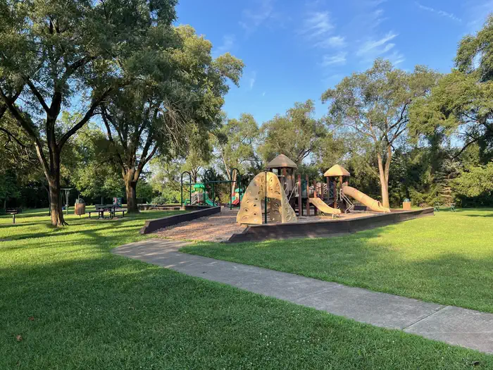 Delaware Lake Damsite Shelters β Delaware Lake Little Kid Playground