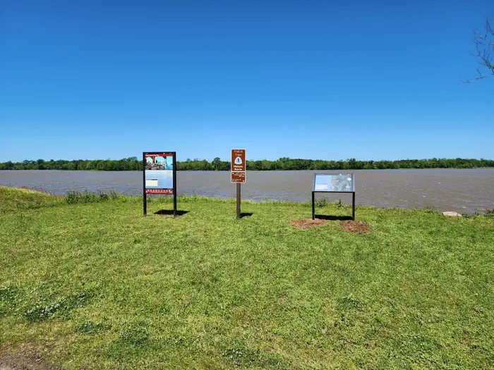 Willow Beach — Trail of Tears Water Route Exhibit Panels