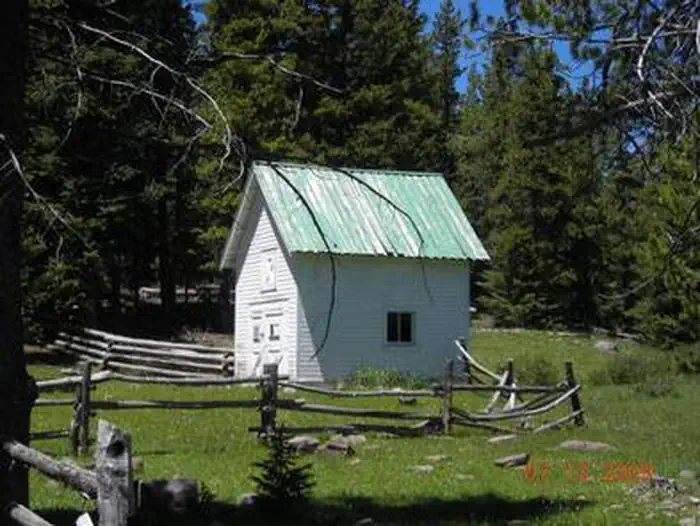 Paradise Guard Station — PARADISE GUARD STATION2