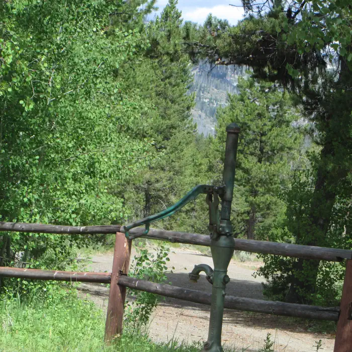 Stolle Meadows Cabin β Water Pump