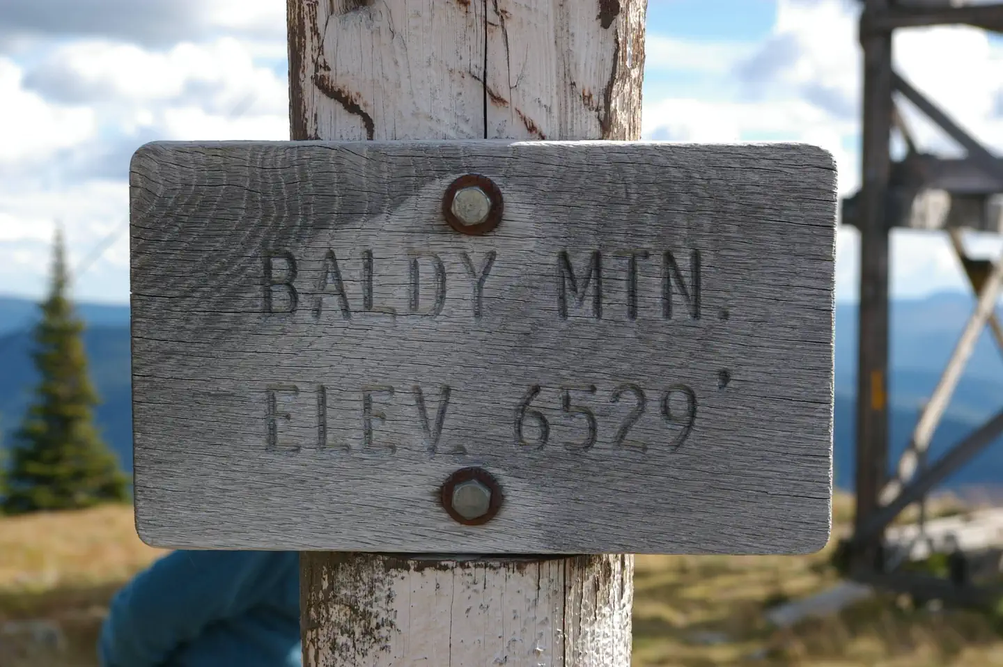 Mt. Baldy-buckhorn Ridge β Mt. Baldy-Buckhorn Ridge Lookout elevation sign