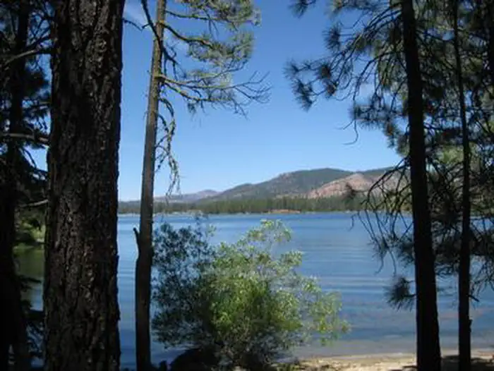 Boulder Creek (ca) — BOULDER CREEK View of Lake