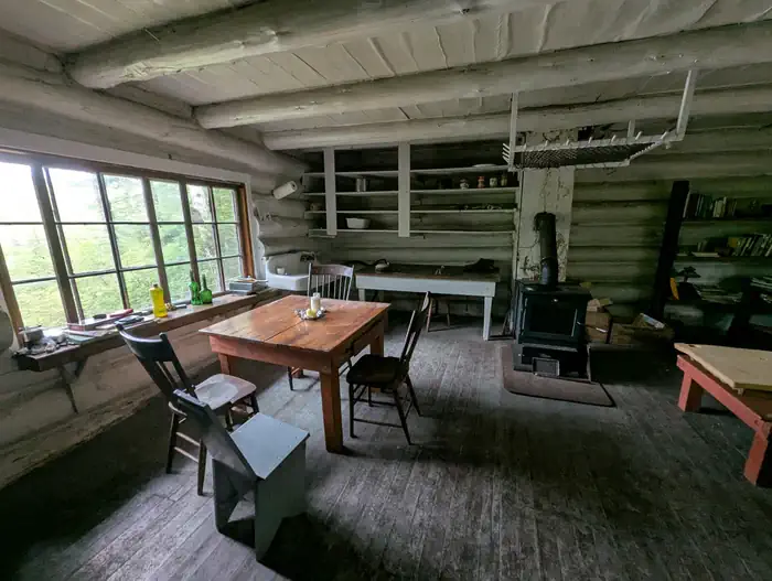 Greentop Cabin — Greentop Interior