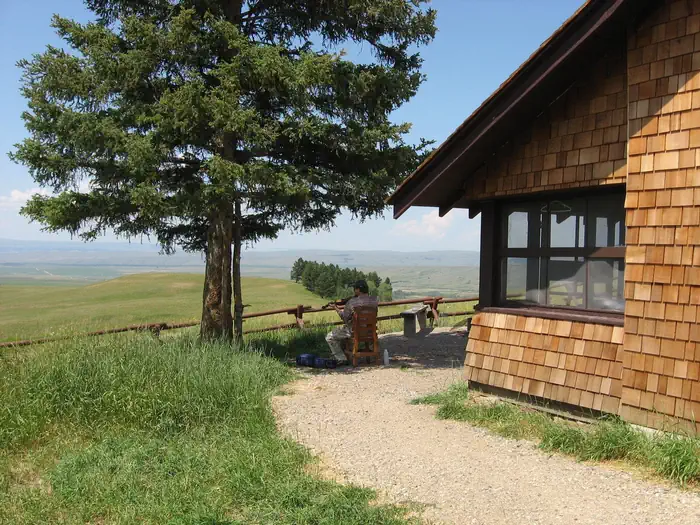 Porcupine Cabin — Fiddler looking at the view