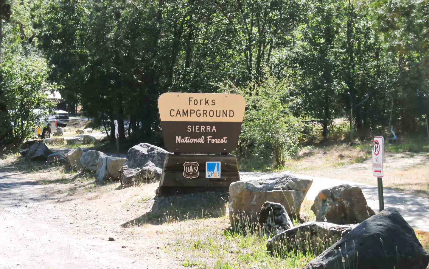 Forks Campground (sierra) — Forks Campground