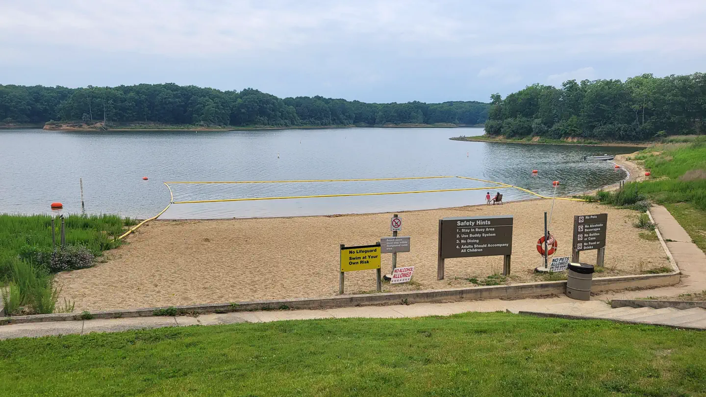Coon Creek (il) — Coon Creek Campground Beach1