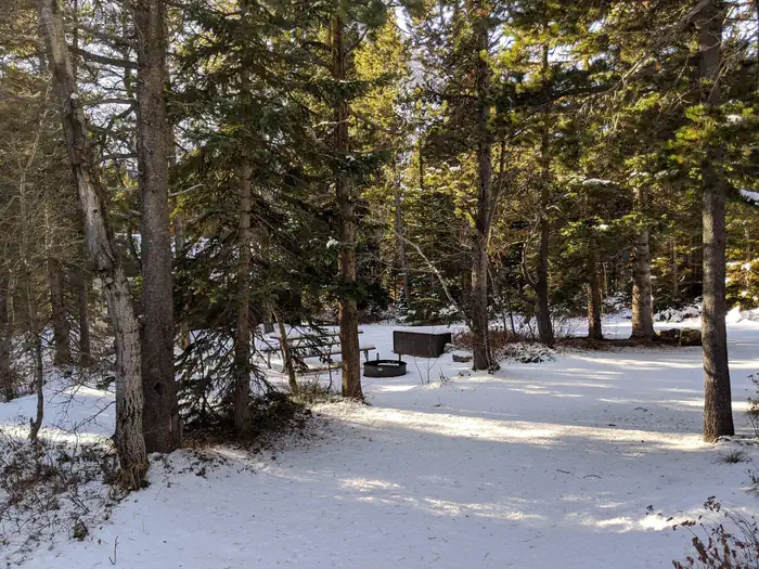 Many Glacier Campground