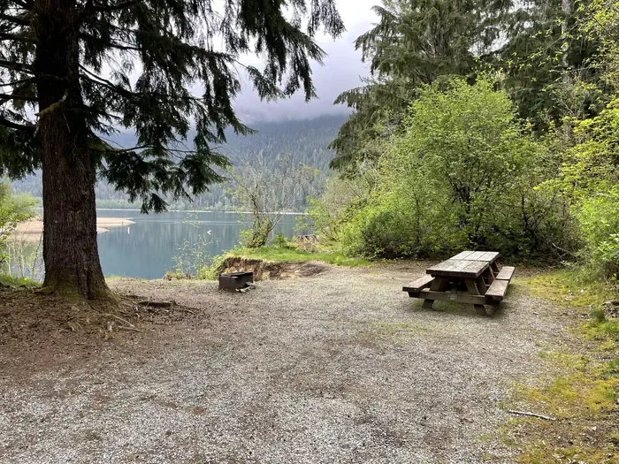 Horseshoe Cove Campground