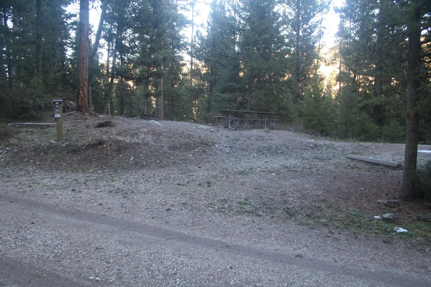 Beaverhead National Forest Wade Lake Campground and Picnic Area