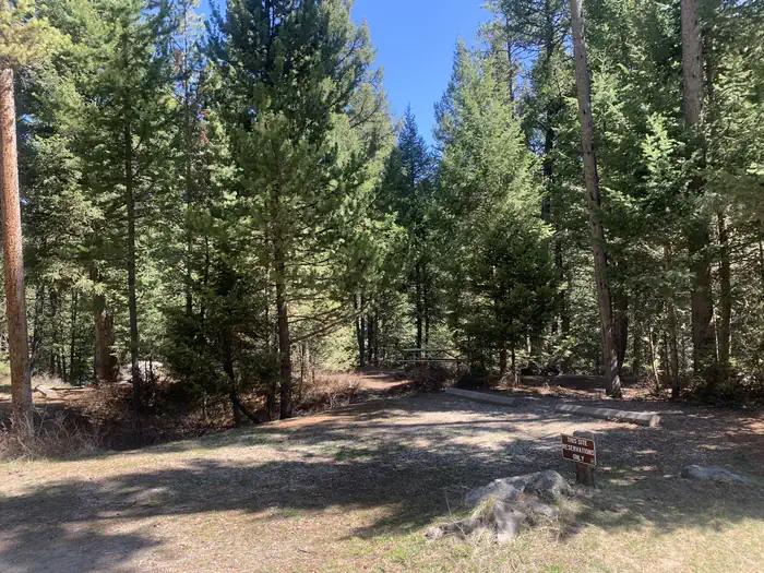 Beaverhead National Forest Wade Lake Campground and Picnic Area