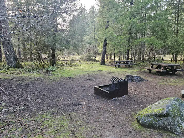 Toketee Lake Campground