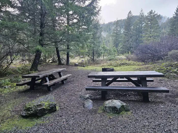 Toketee Lake Campground