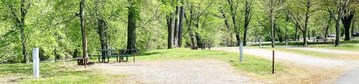 COE Buckhorn Lake Tailwater Campground