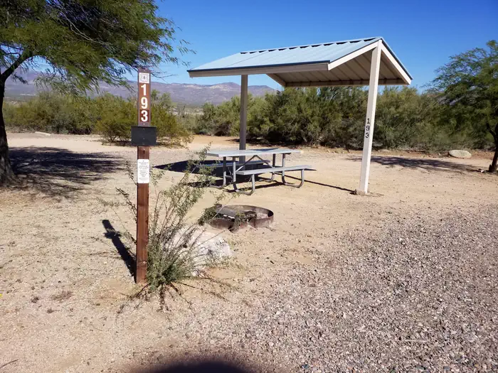 Roosevelt Lake - Schoolhouse Point Campground