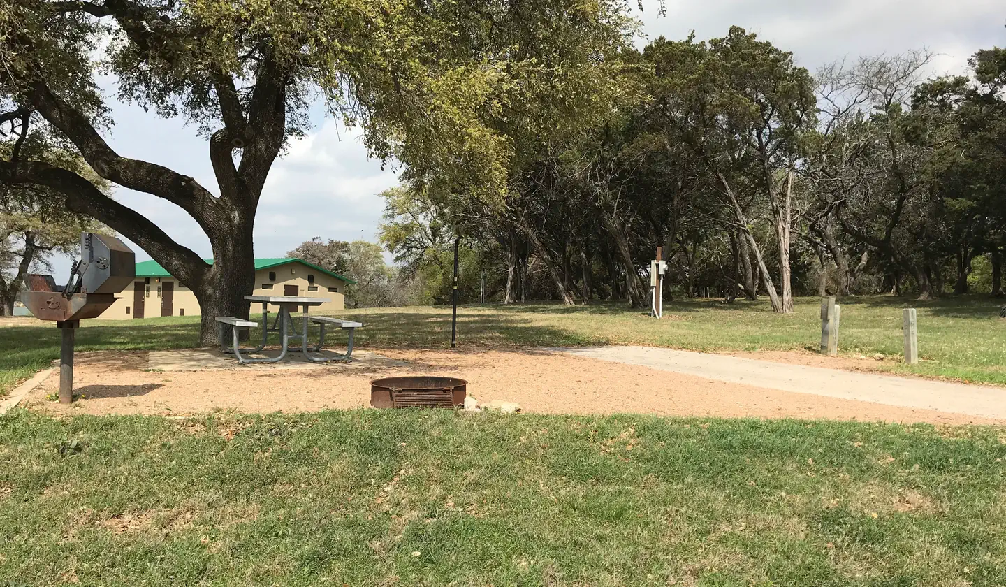Airport Park - Waco Lake