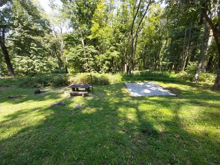 Peaks Of Otter Campground
