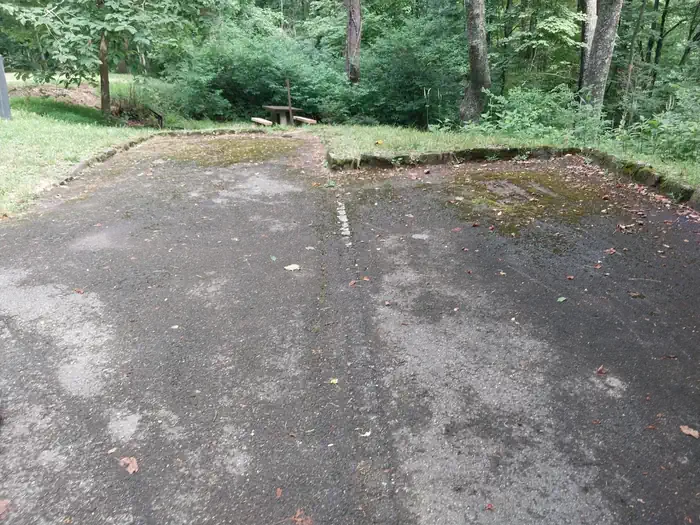 Peaks Of Otter Campground